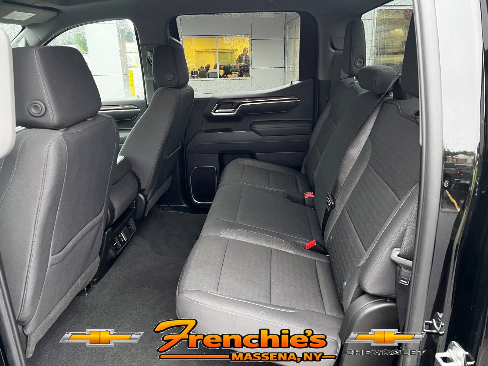 Used 2026 Chevrolet Silverado 1500 LT AWD/4WD image 6