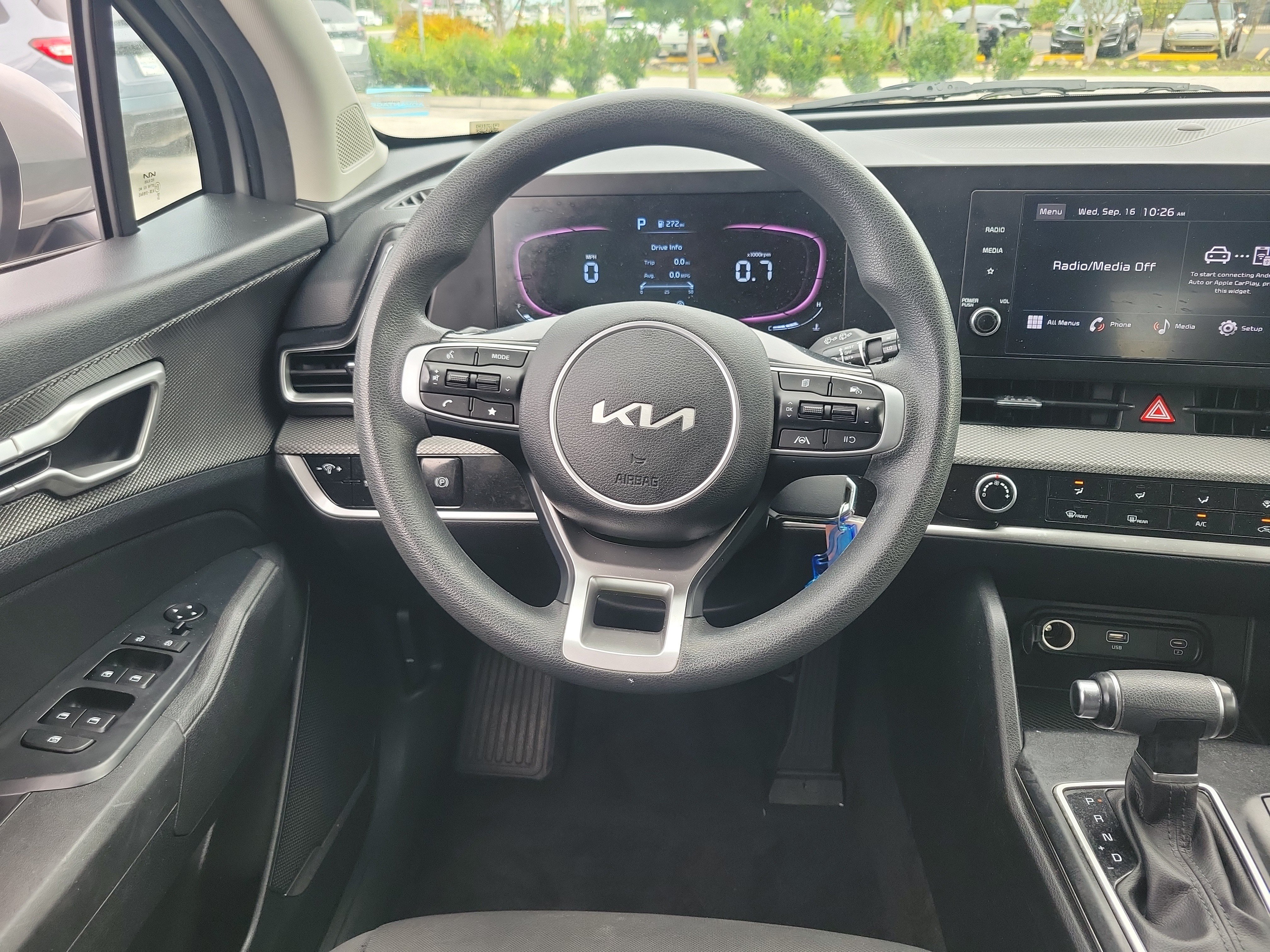 Used 2023 Kia Sportage LX FWD image 19