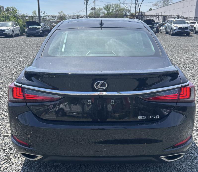 Used 2025 Lexus ES 350 Ultra Luxury FWD image 6