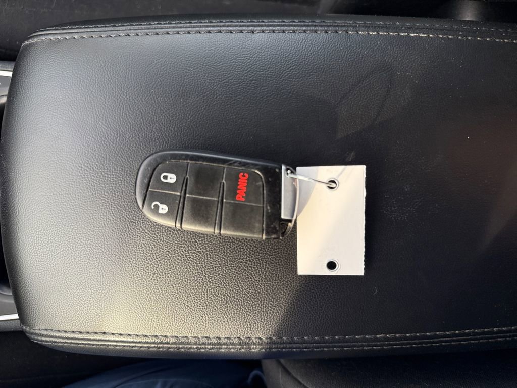 Used 2019 Dodge Durango SXT AWD/4WD image 27