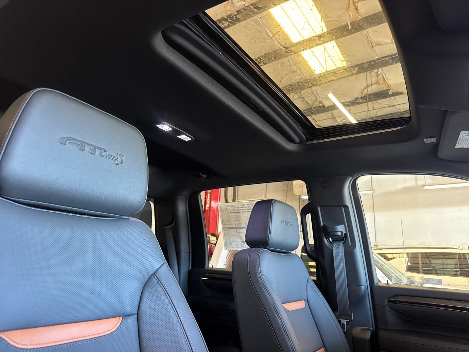 New 2026 GMC Sierra 2500 AT4 w/ AT4 Premium Plus Package AWD/4WD image 18
