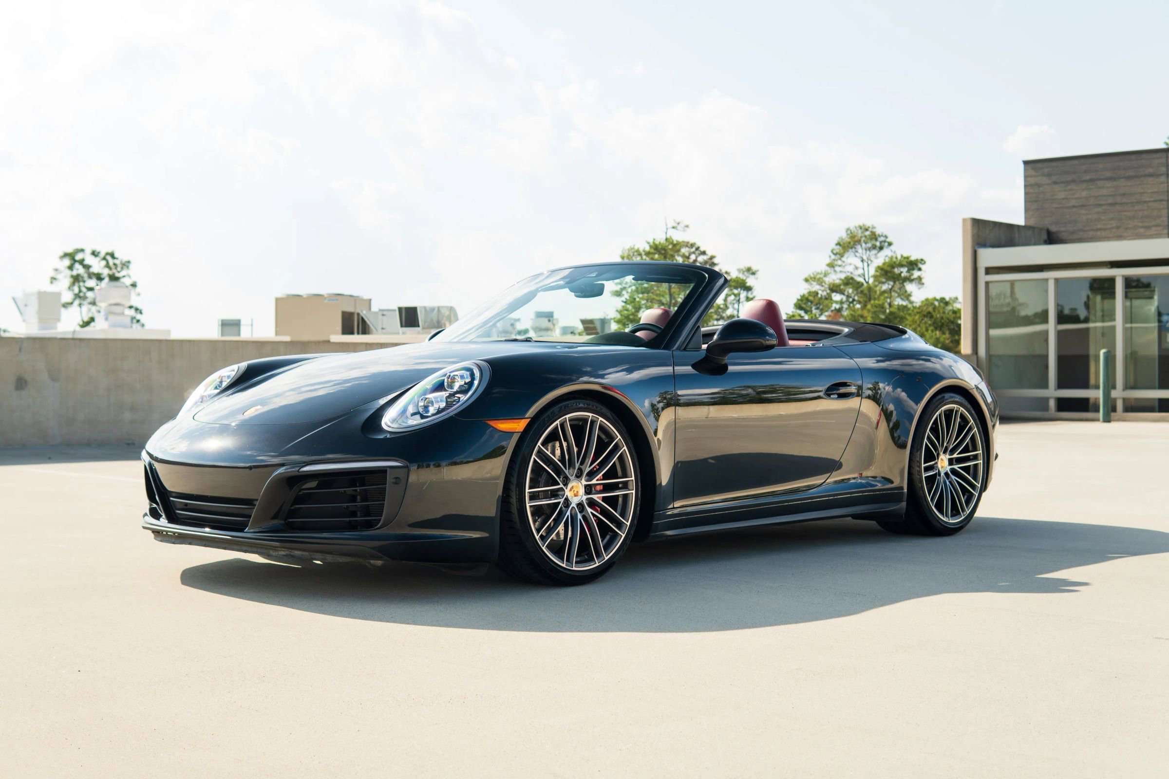 Used 2018 Porsche 911 Carrera 4S image 22