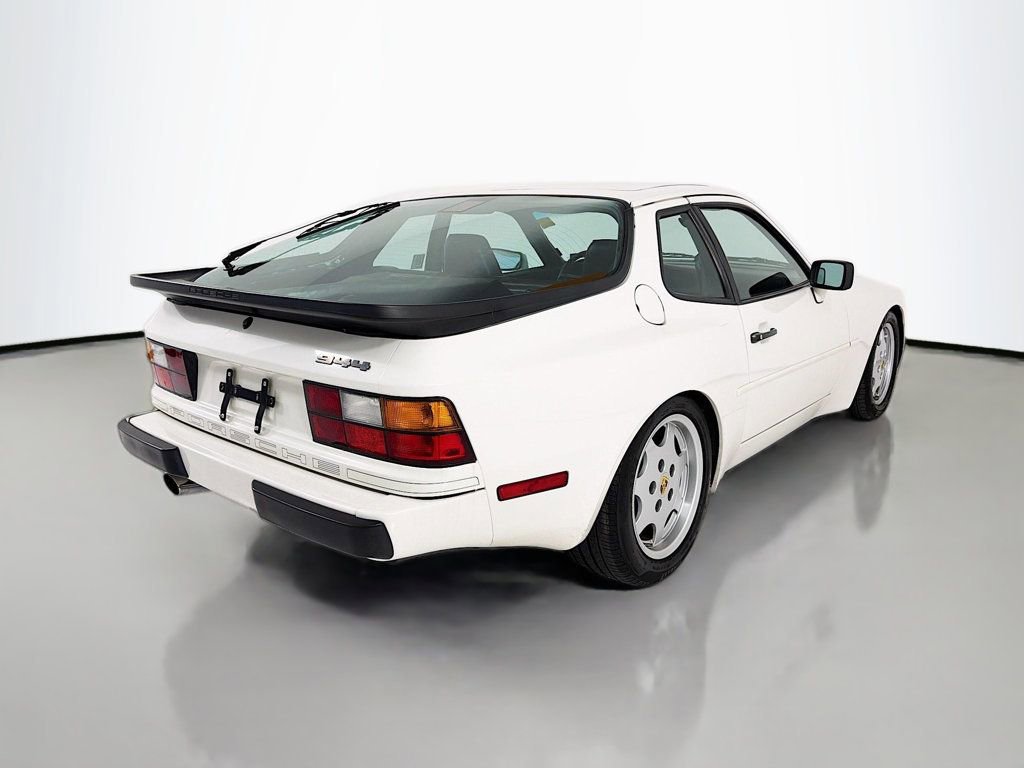 Used 1987 Porsche 944 Coupe RWD image 9