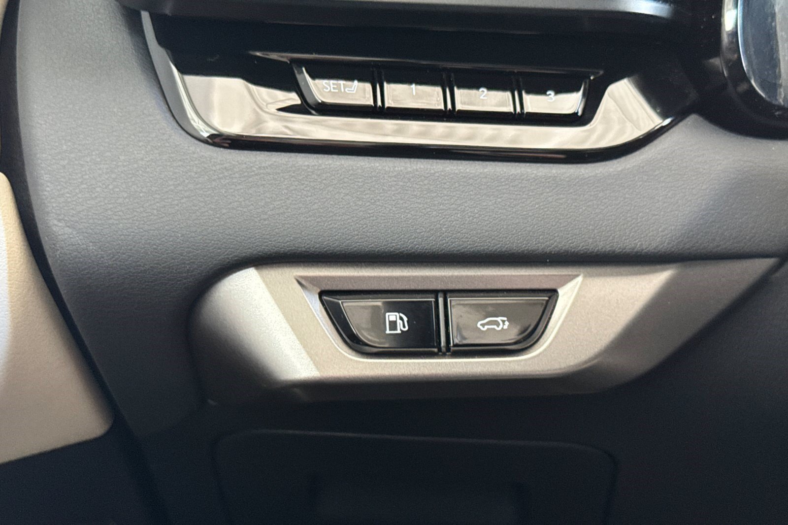 Certified 2026 Lexus RX 350 Premium Plus w/ Accessory Package (Z1) FWD image 36