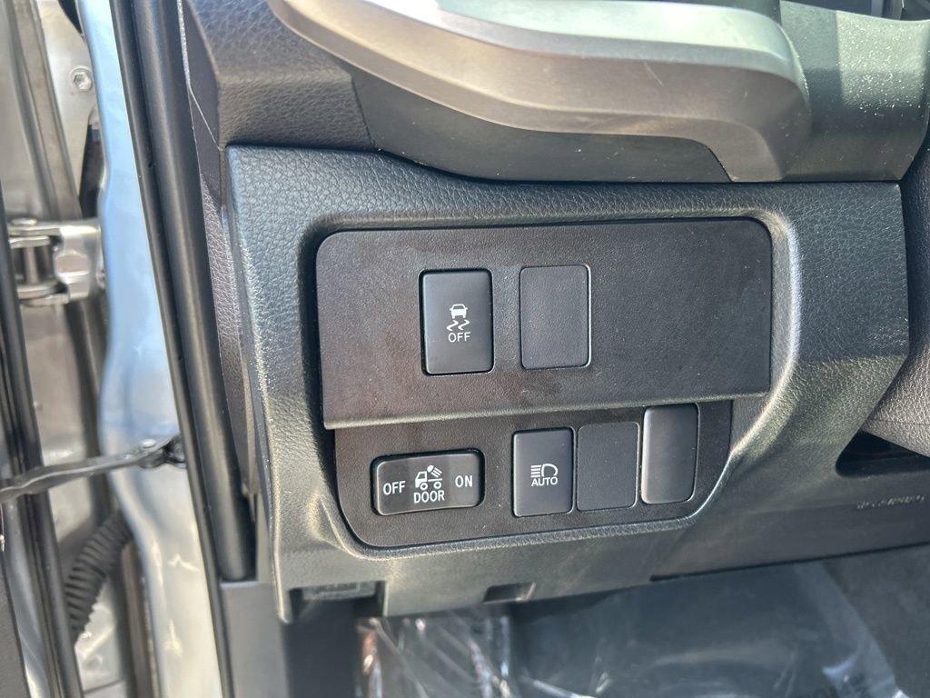 Used 2021 Toyota Tacoma 2WD Double Cab image 31