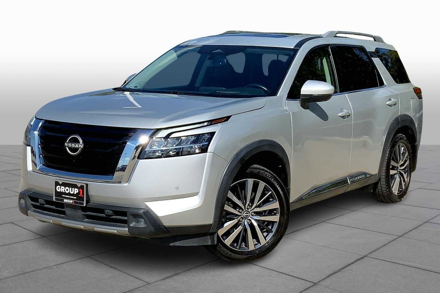 Used 2022 Nissan Pathfinder Platinum w/ Cargo Package