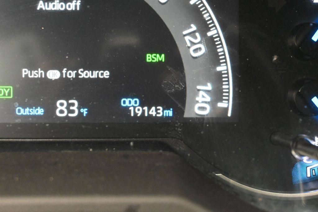 Used 2024 Toyota RAV4 XLE AWD/4WD image 25