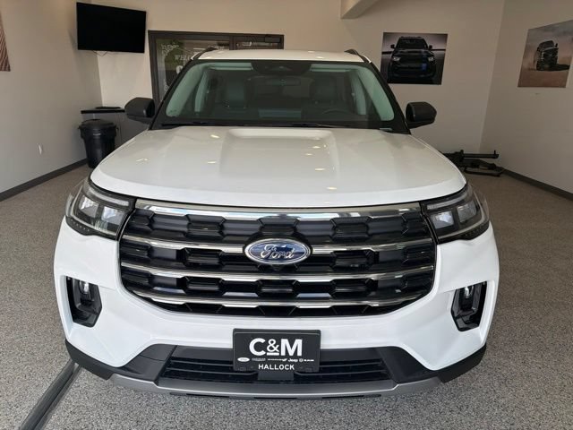 New 2026 Ford Explorer Active w/ Active Comfort Package AWD/4WD image 2