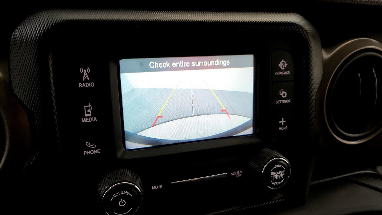 Used 2018 Jeep Wrangler Unlimited Sport S image 19