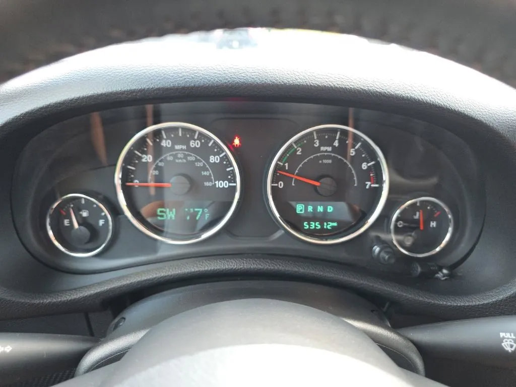 Used 2017 Jeep Wrangler Unlimited Sport w/ Quick Order Package 24S AWD/4WD image 23