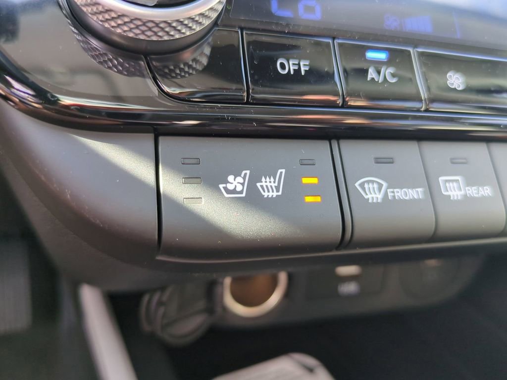 New 2026 Hyundai Elantra Limited image 27