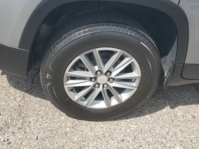 Used 2023 Chevrolet Traverse LT AWD/4WD image 5