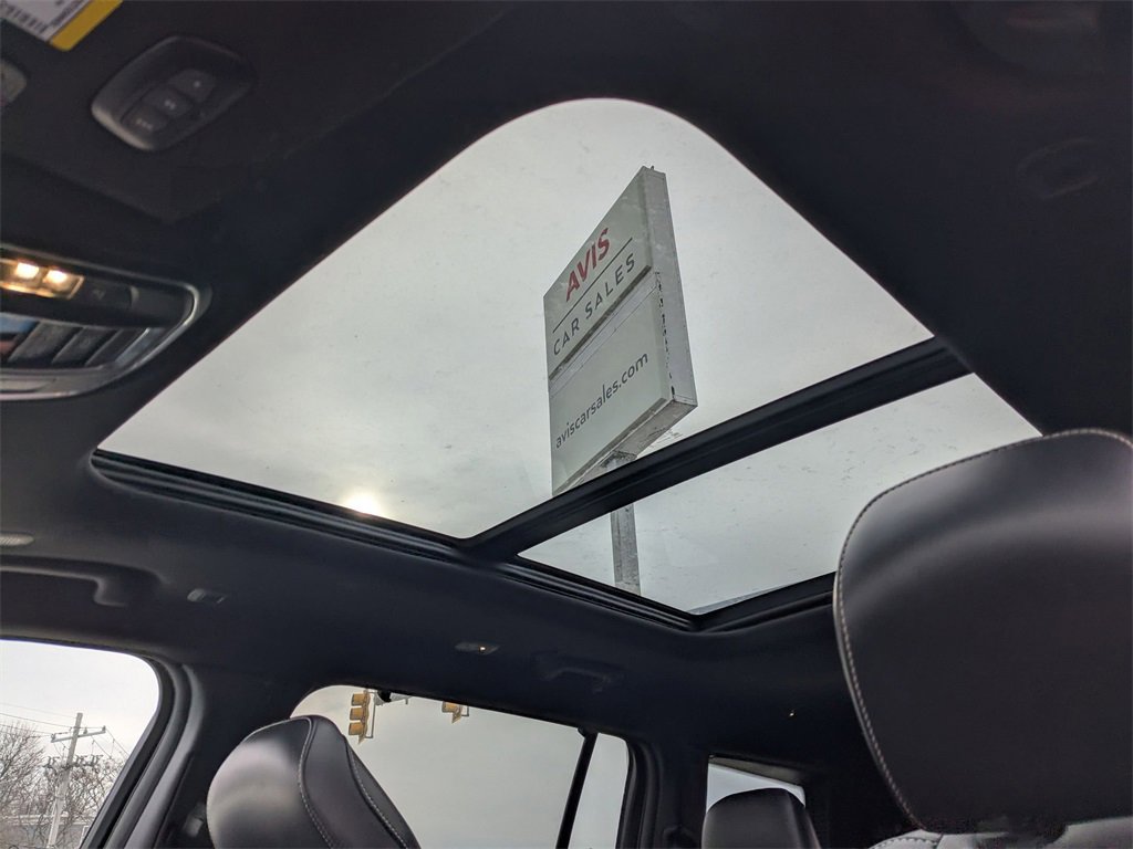 Used 2024 Jeep Grand Cherokee L Limited w/ Luxury Tech Group II image 25