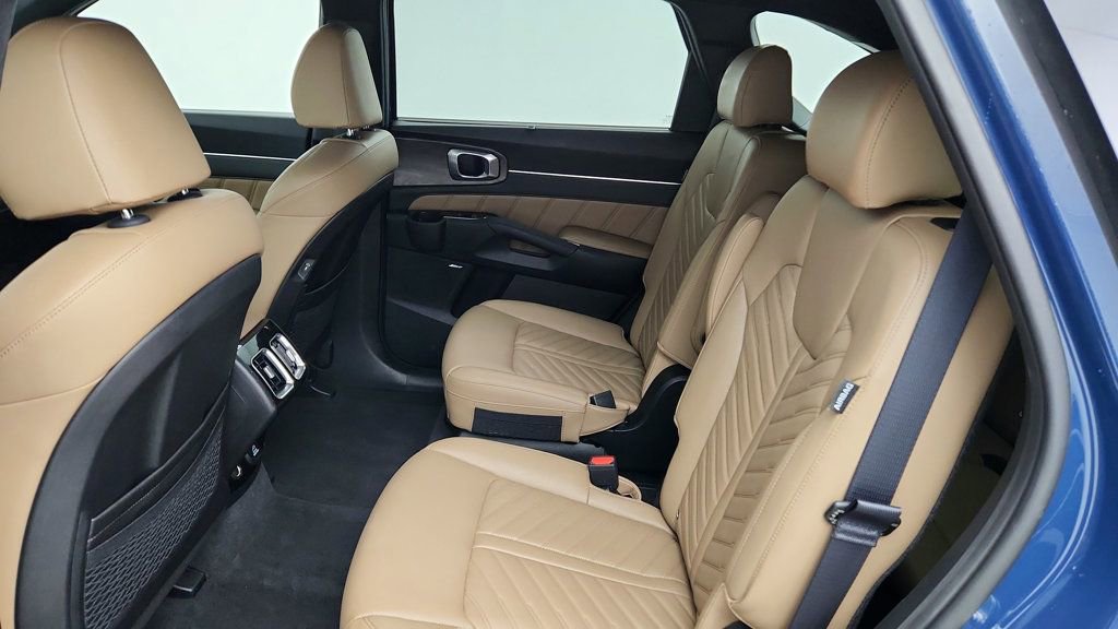 Used 2024 Kia Sorento SX Prestige w/ Olive Brown Leather Package image 21