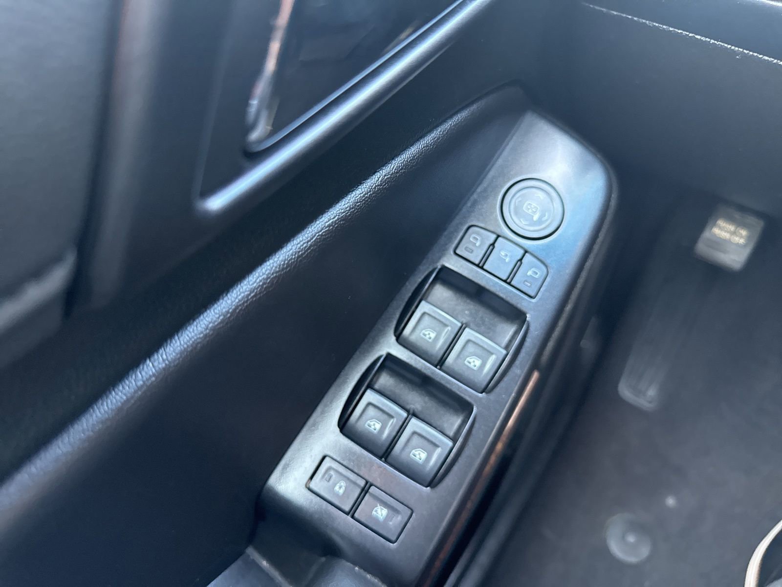 Used 2019 Chevrolet Tahoe LT w/ LT Signature Package image 39