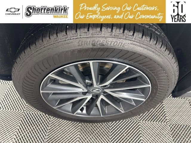 Used 2025 Lexus NX 250 FWD w/ Towing Package (2000 Lbs) image 11