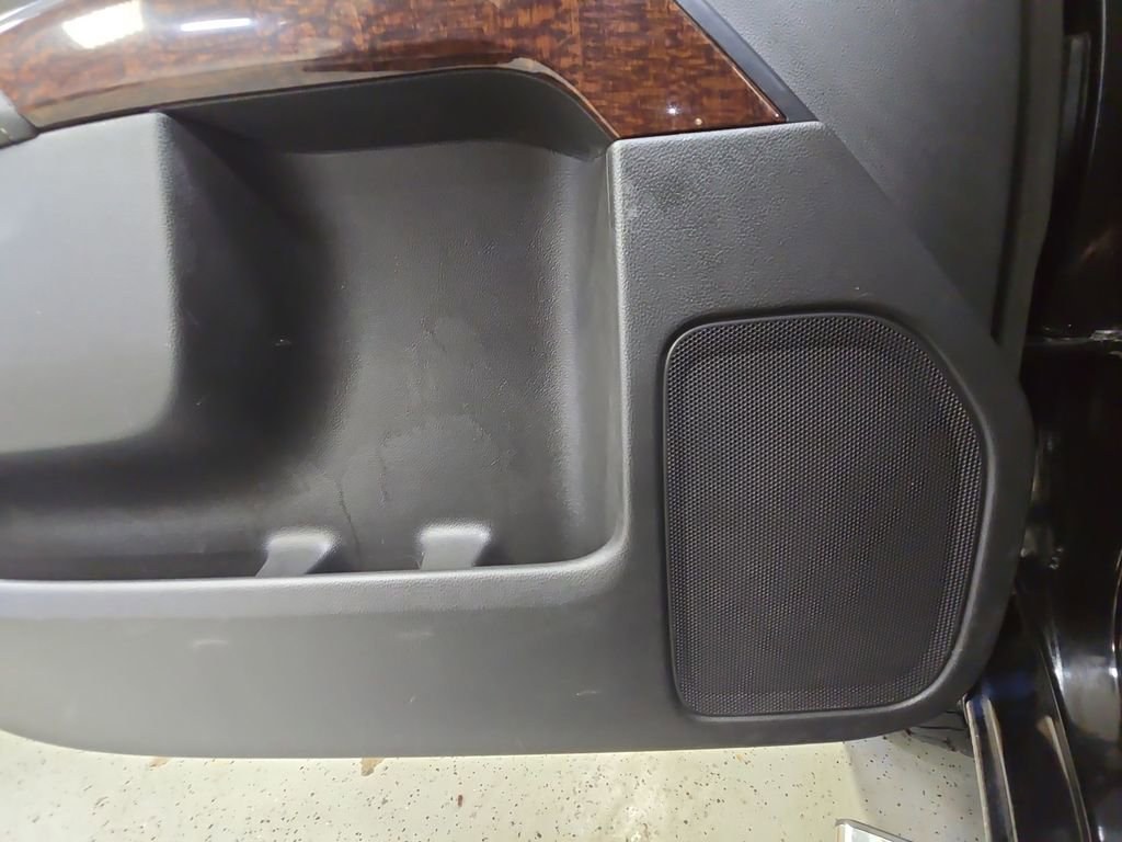 Used 2015 GMC Sierra 1500 SLE w/ SLE Value Package image 25