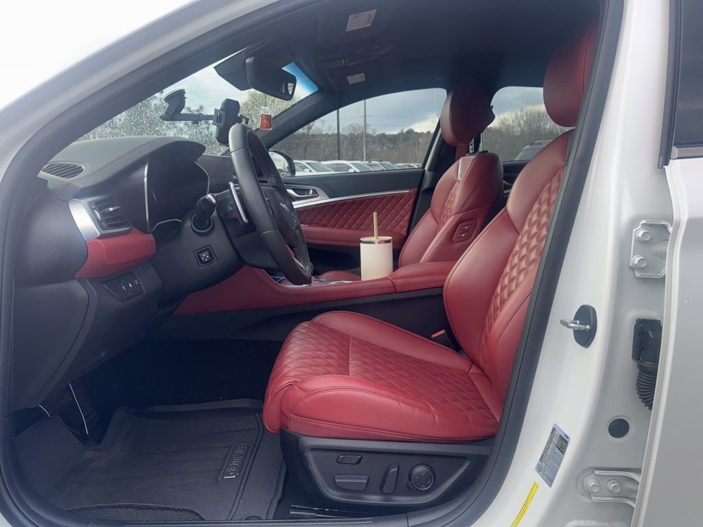 Used 2023 Genesis G70 3.3T w/ Sport Prestige Package image 6