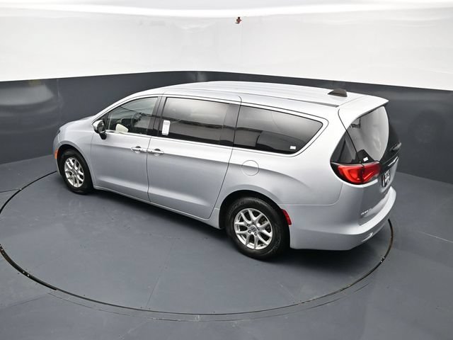 Used 2023 Chrysler Voyager LX FWD image 37