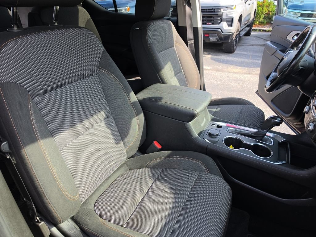 Used 2018 Chevrolet Traverse LT FWD image 26