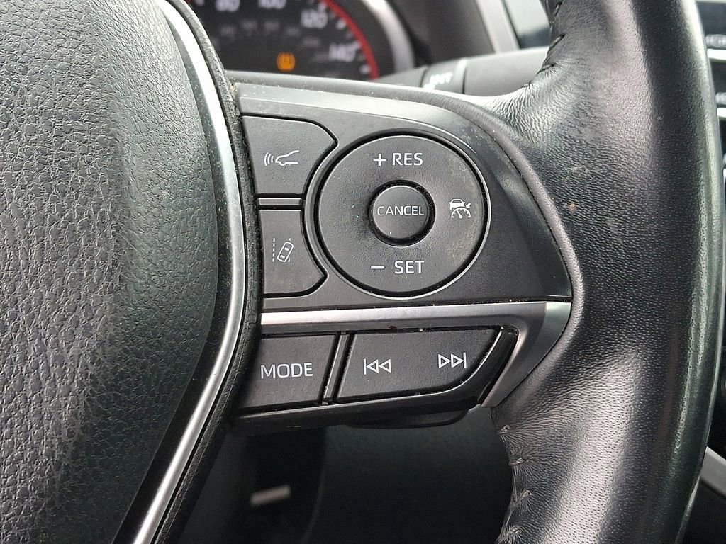 Used 2018 Toyota Camry XSE FWD image 22