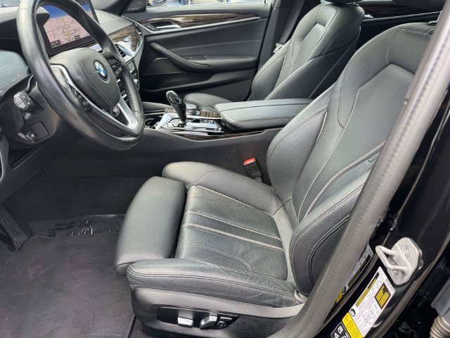 Used 2023 BMW 530i xDrive w/ Premium Package AWD/4WD image 16