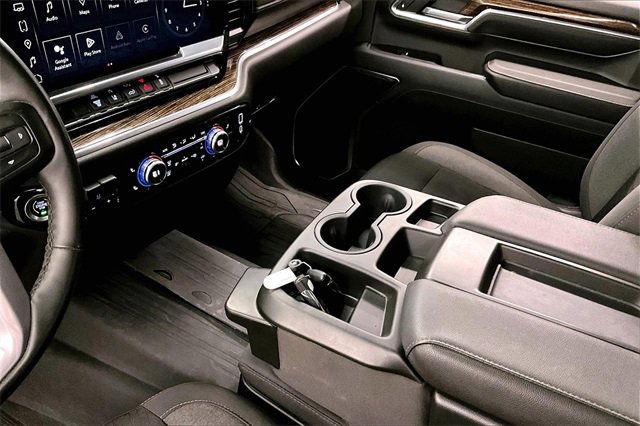 Used 2024 GMC Sierra 3500 SLE w/ SLE Value Package image 14