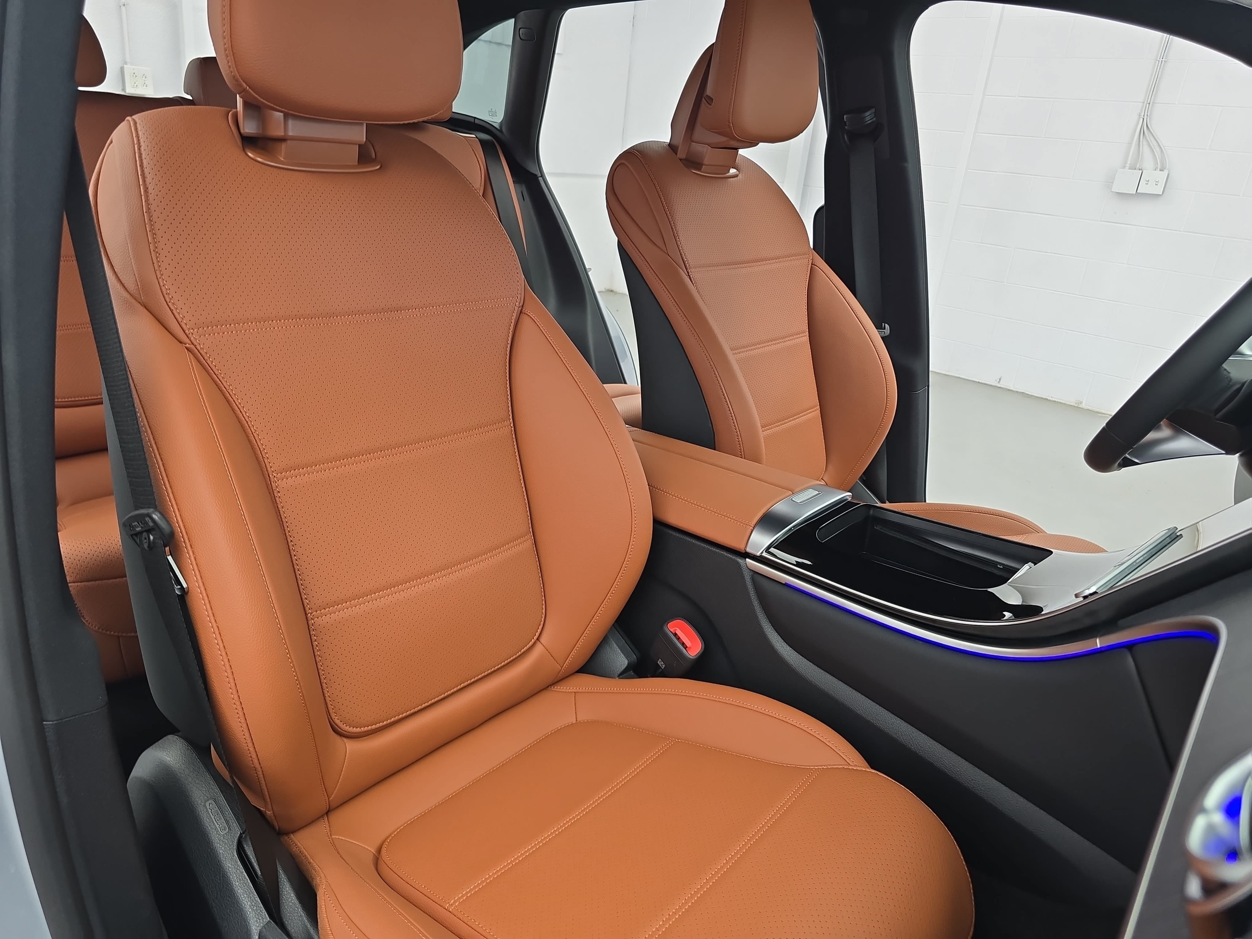 Certified 2026 Mercedes-Benz GLC 300 image 10