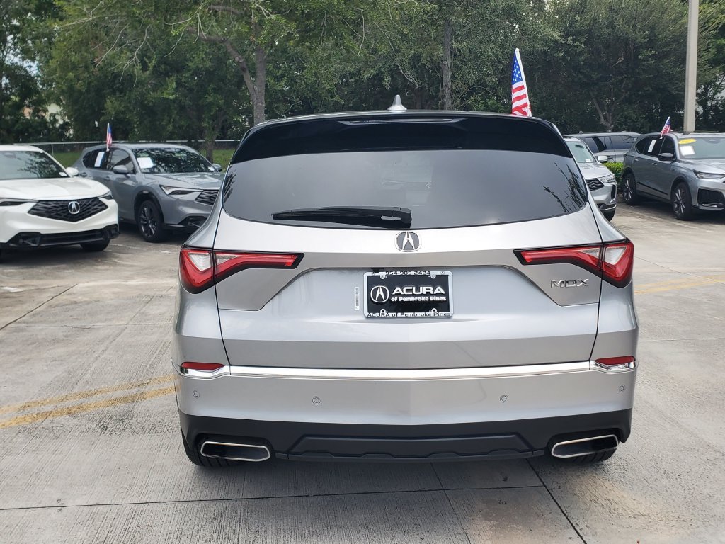 Used 2024 Acura MDX w/ Technology Package FWD image 6