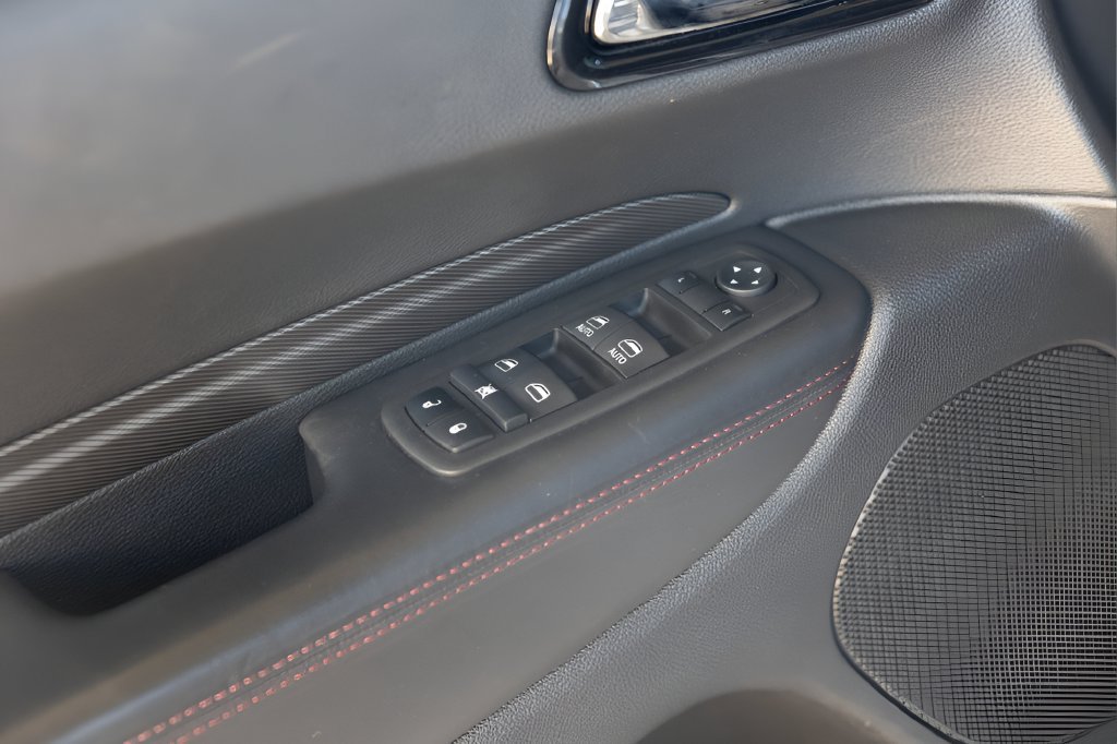 Used 2022 Dodge Durango R/T w/ Blacktop Package AWD/4WD image 34
