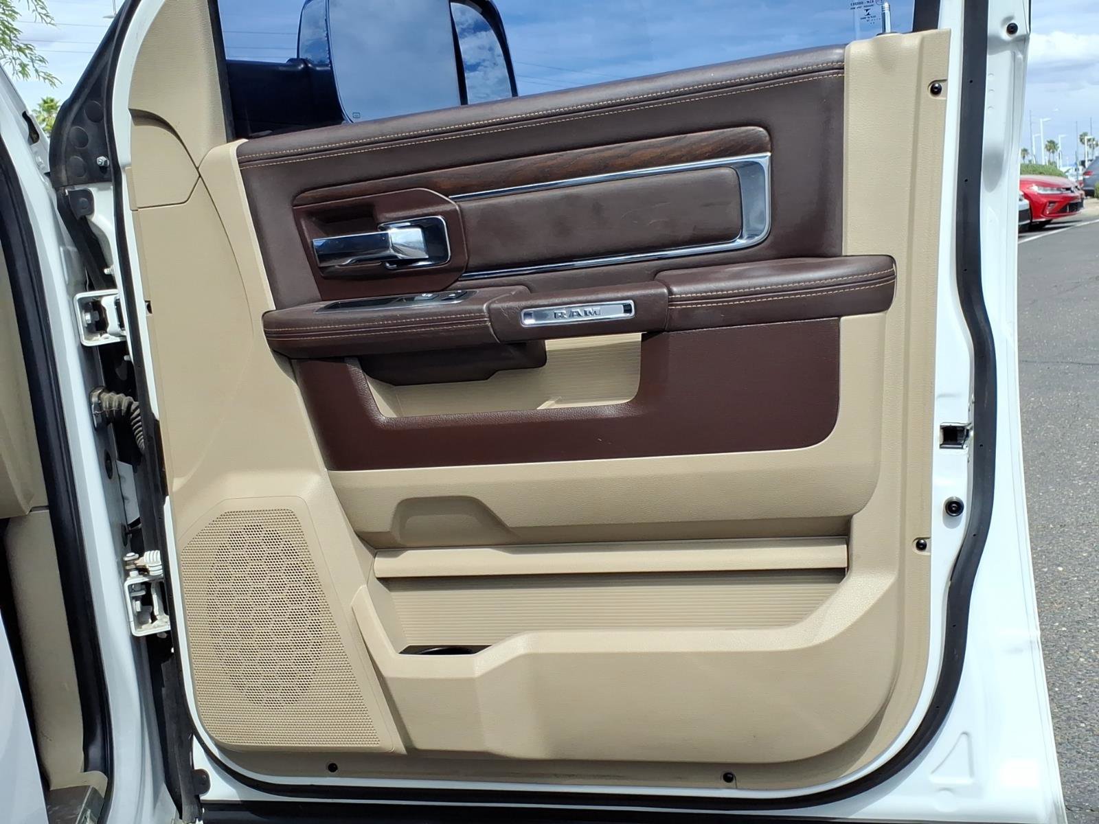 Used 2014 RAM 3500 Laramie Longhorn w/ Convenience Group AWD/4WD image 15