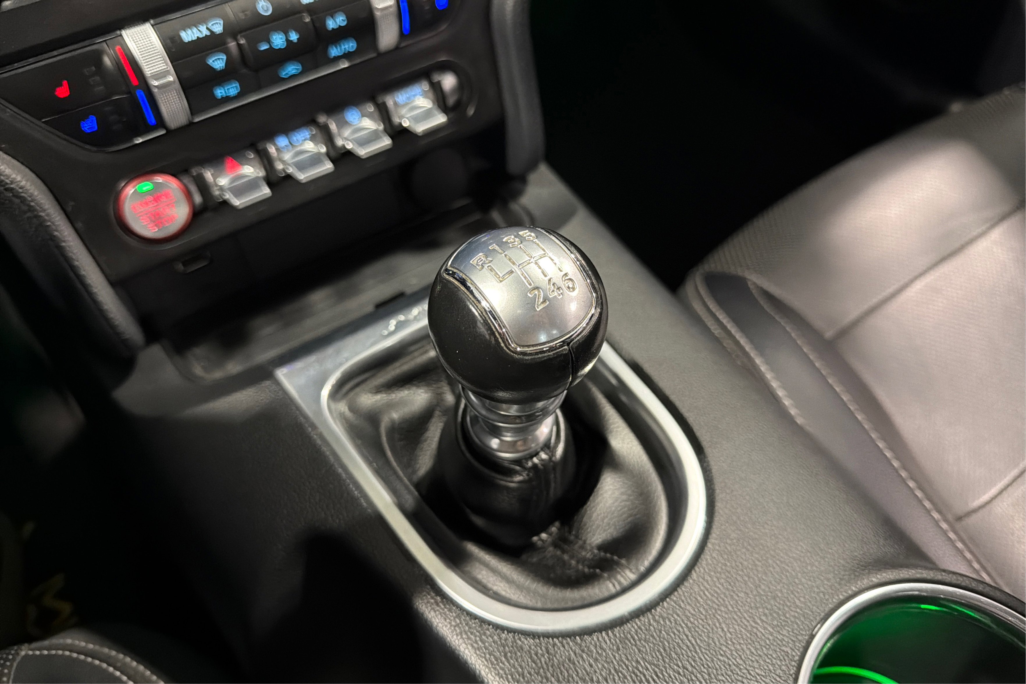 Used 2019 Ford Mustang Premium RWD image 32