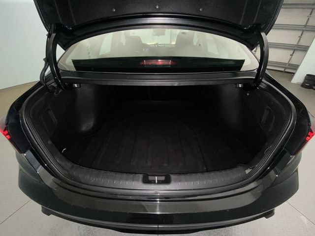Used 2023 Kia Forte LXS FWD image 22