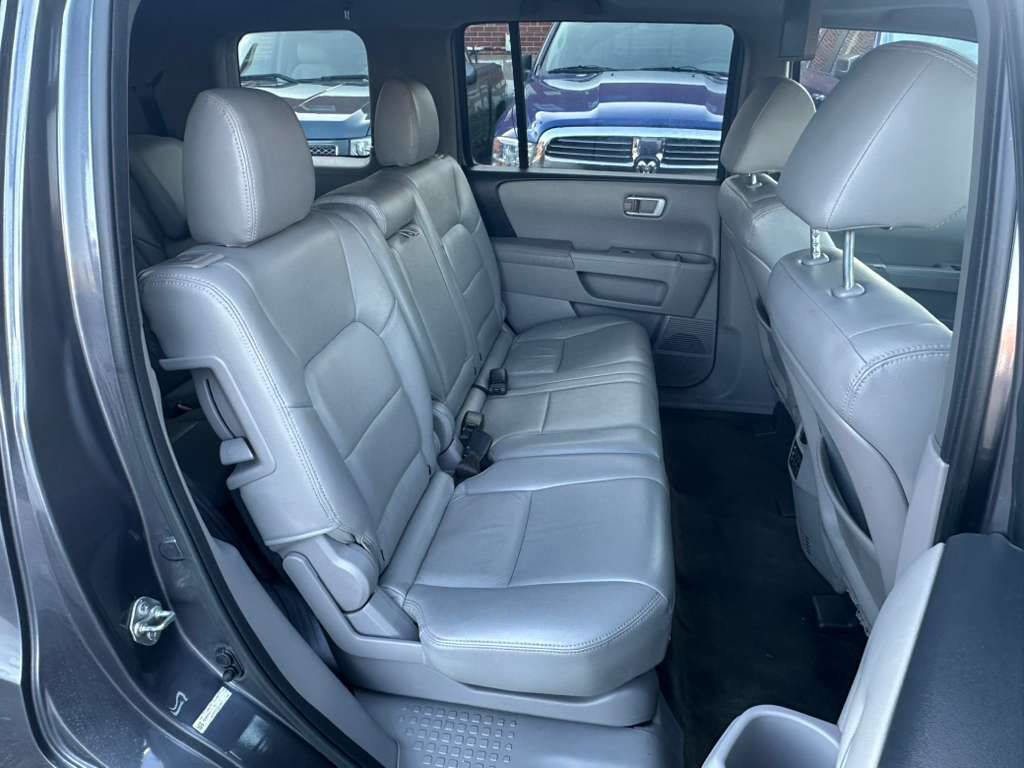 Used 2015 Honda Pilot SE image 27