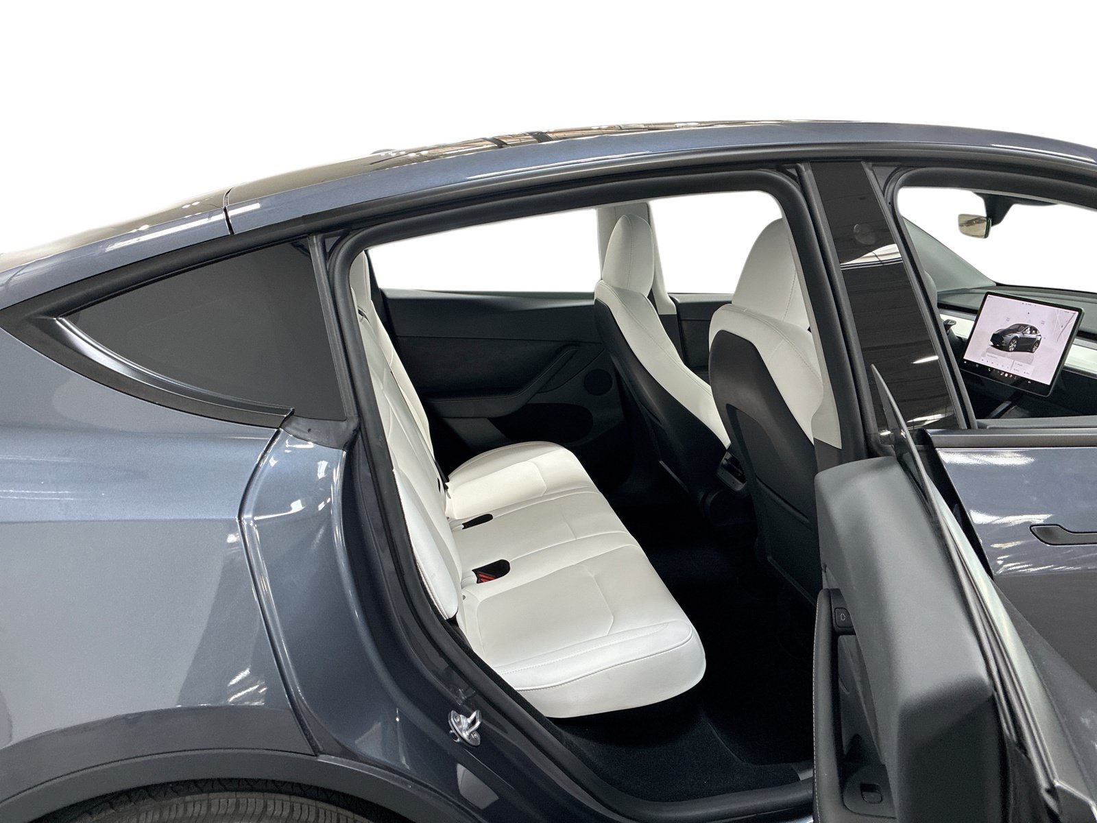 Certified 2023 Tesla Model Y Long Range AWD/4WD image 11