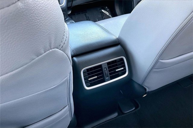 Used 2016 Honda CR-V Touring image 10