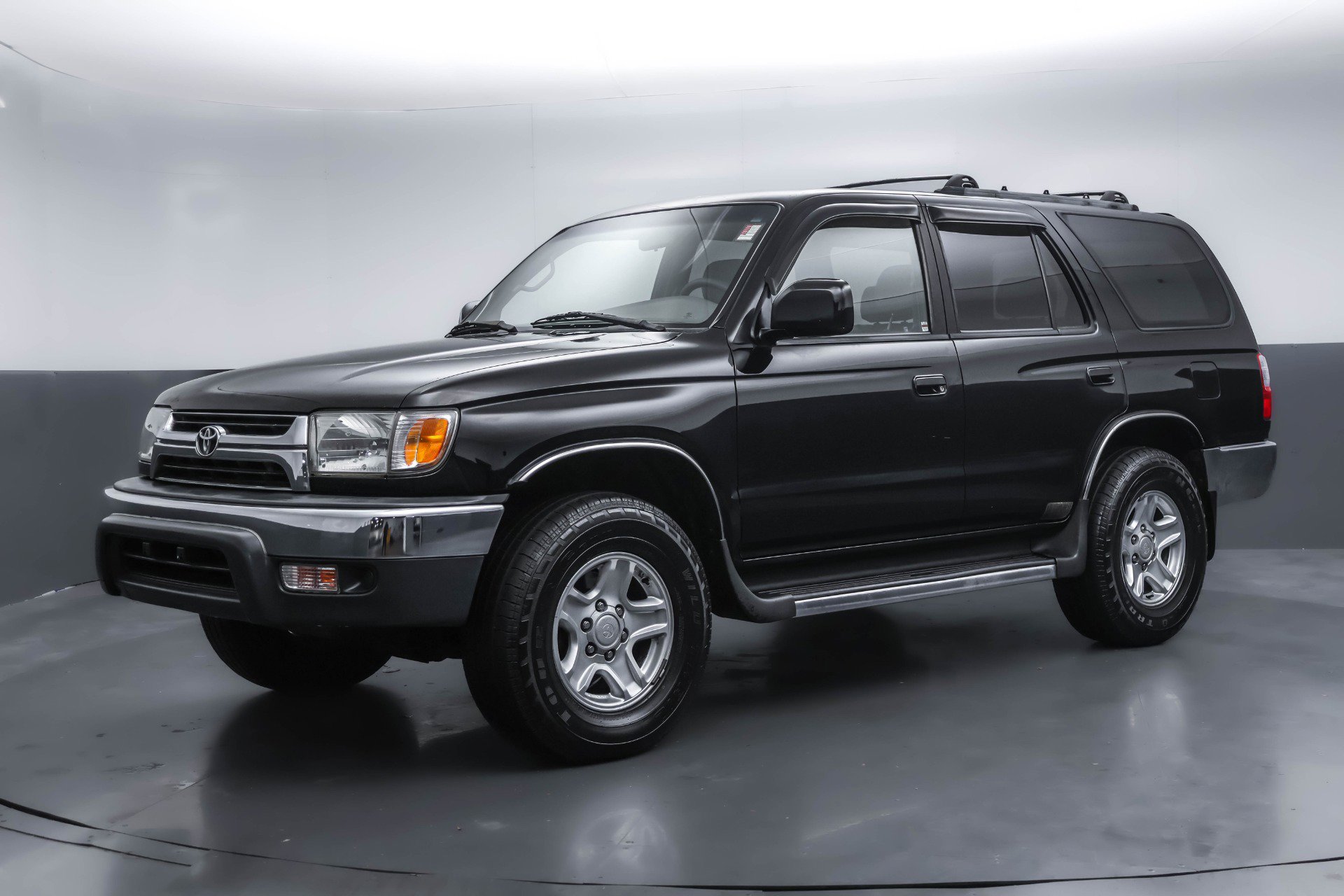 Used 2001 Toyota 4Runner SR5 image 1