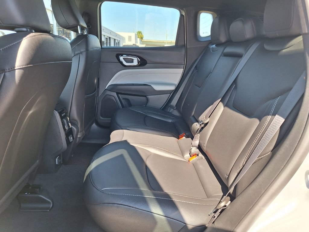 New 2026 Jeep Compass Limited image 10