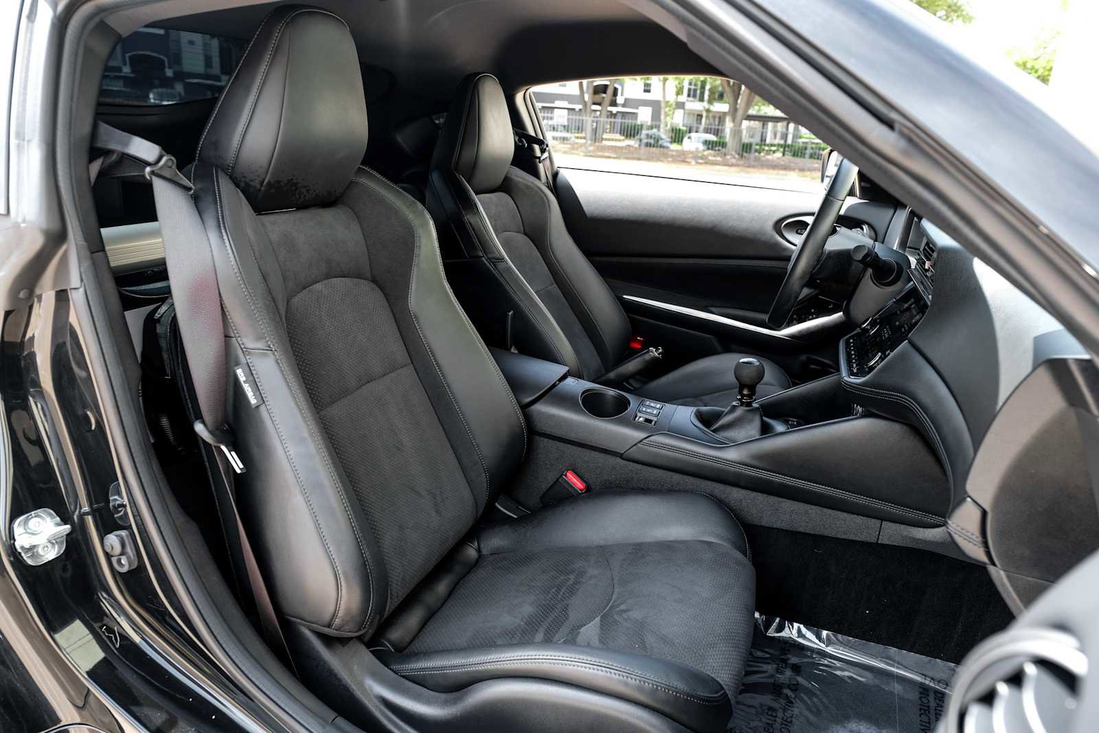 Used 2024 Nissan Z Performance w/ Floor Mat Package image 35