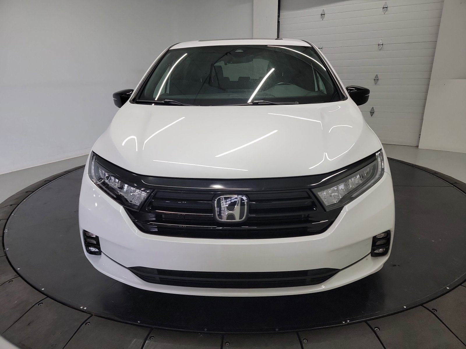 Certified 2023 Honda Odyssey Sport image 2