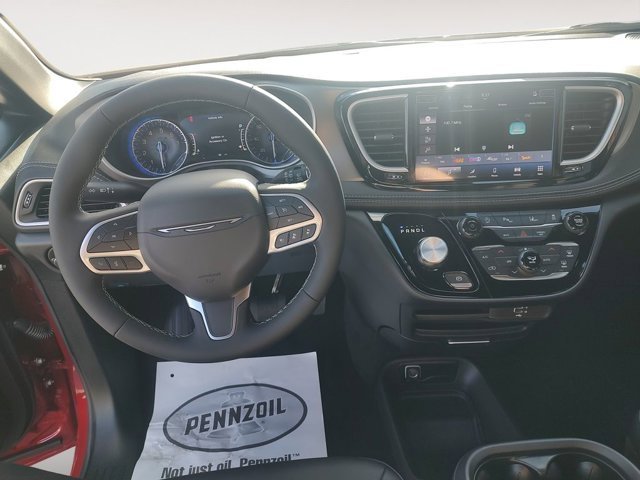 New 2027 Chrysler Pacifica Select FWD image 10