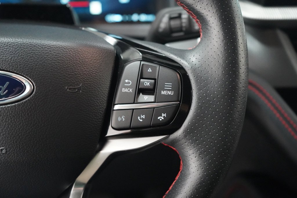 Used 2025 Ford Explorer ST-Line AWD/4WD image 37