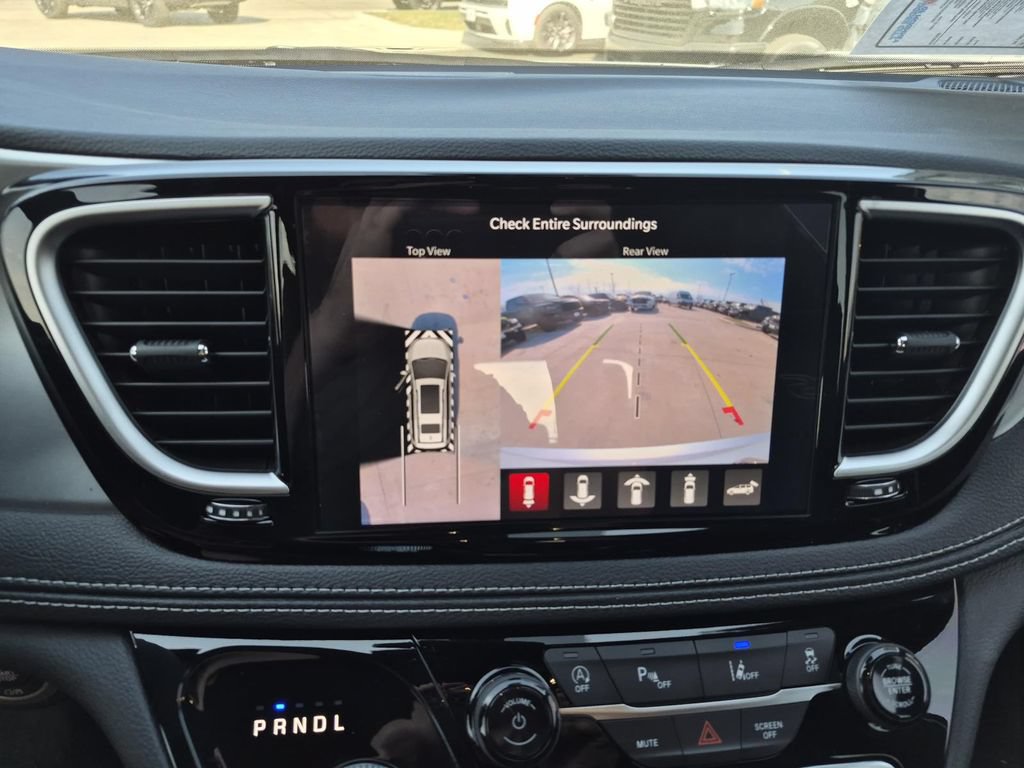 New 2026 Chrysler Pacifica Limited w/ S Appearance Package FWD image 22