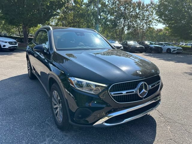 Used 2023 Mercedes-Benz GLC 300 image 3