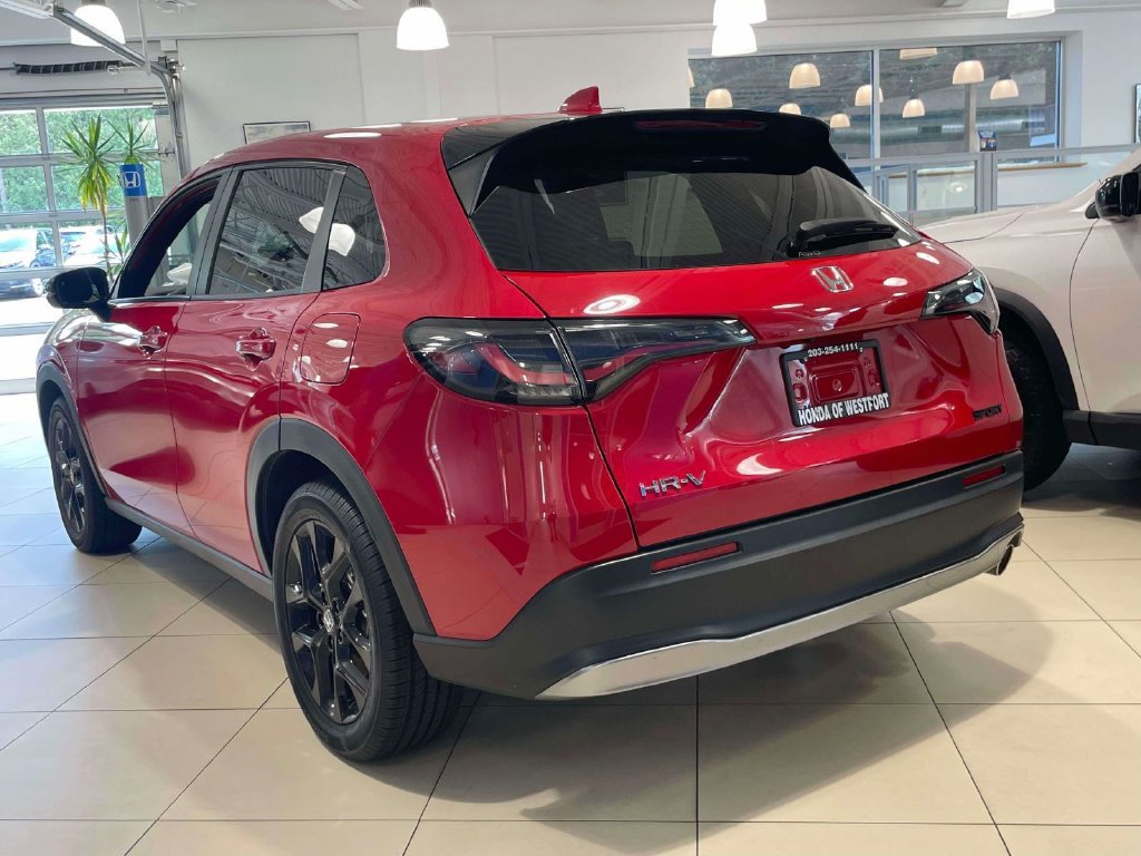 Certified 2025 Honda HR-V Sport image 6