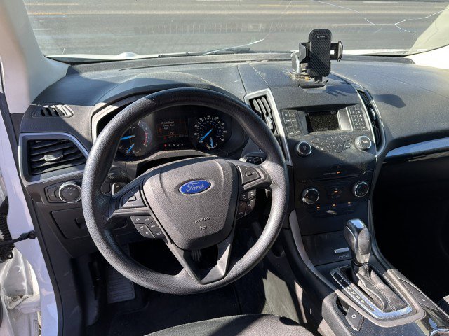 Used 2017 Ford Edge SE FWD image 12