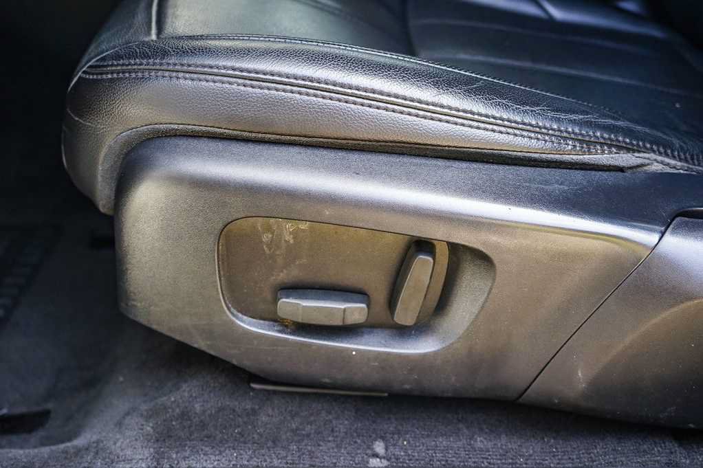 Used 2020 Land Rover Range Rover Evoque S AWD/4WD image 19