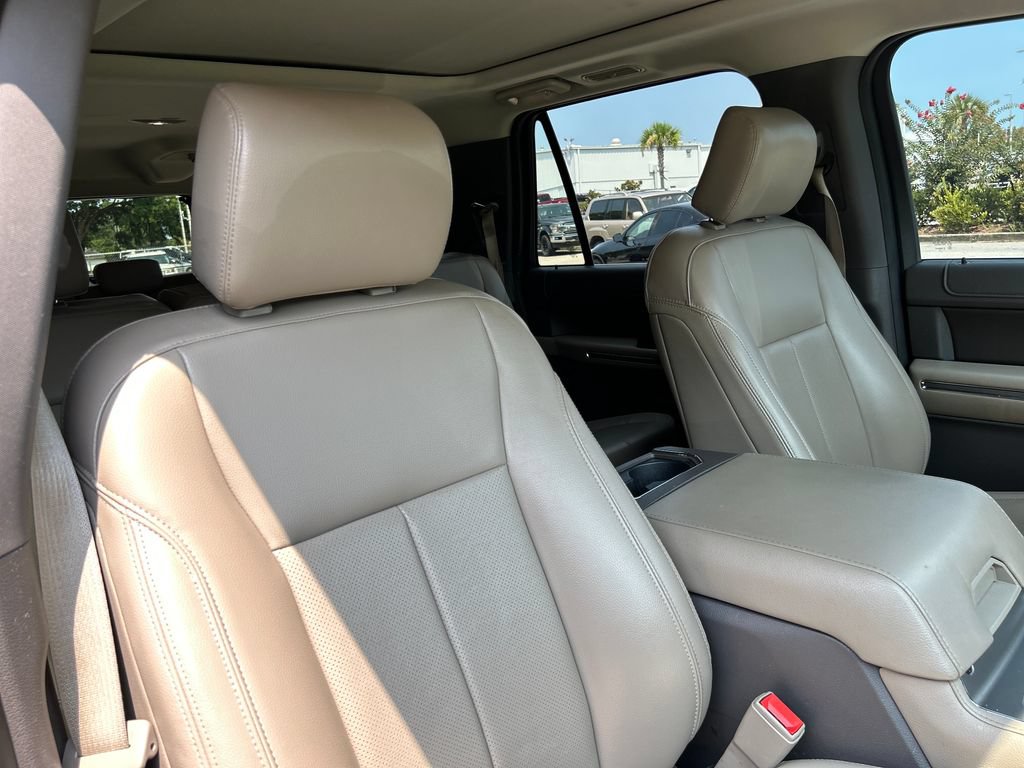 Certified 2019 Ford Expedition Max XLT w/ Equipment Group 202A RWD image 16