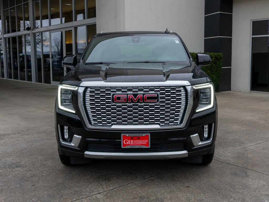 Used 2021 GMC Yukon Denali image 2