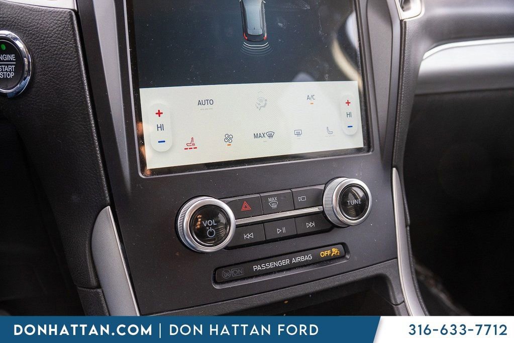 Used 2022 Ford Edge SEL image 9